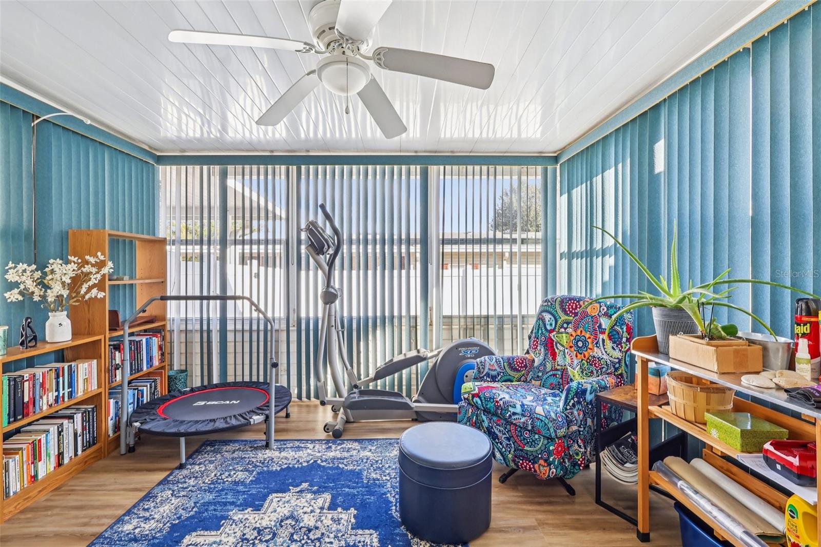 Image 25 of 38 For 176 Florence Boulevard