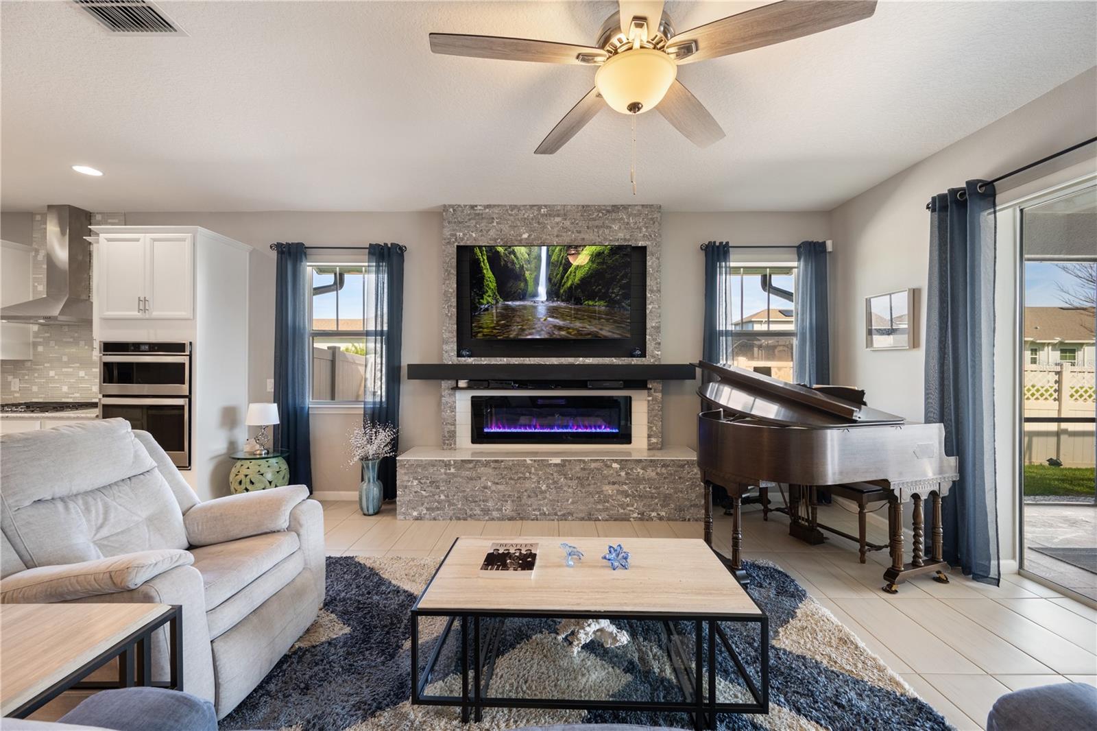 Image 12 of 38 For 7686 Tangerine Knoll Loop