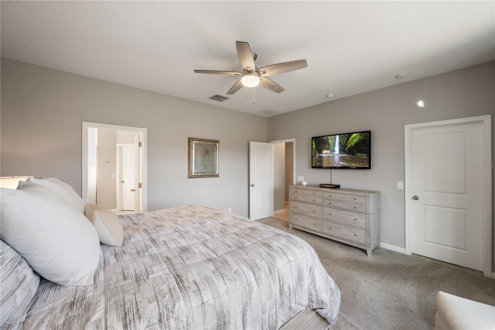 Image 17 of 38 For 7686 Tangerine Knoll Loop