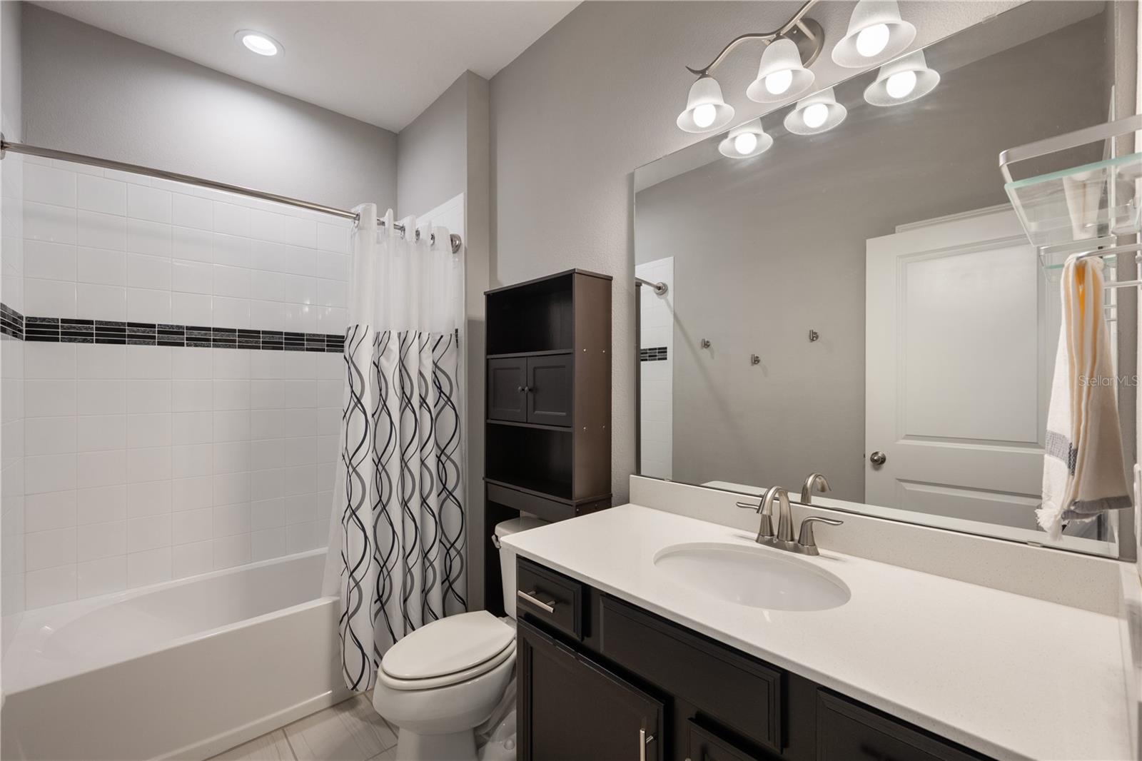 Image 21 of 38 For 7686 Tangerine Knoll Loop