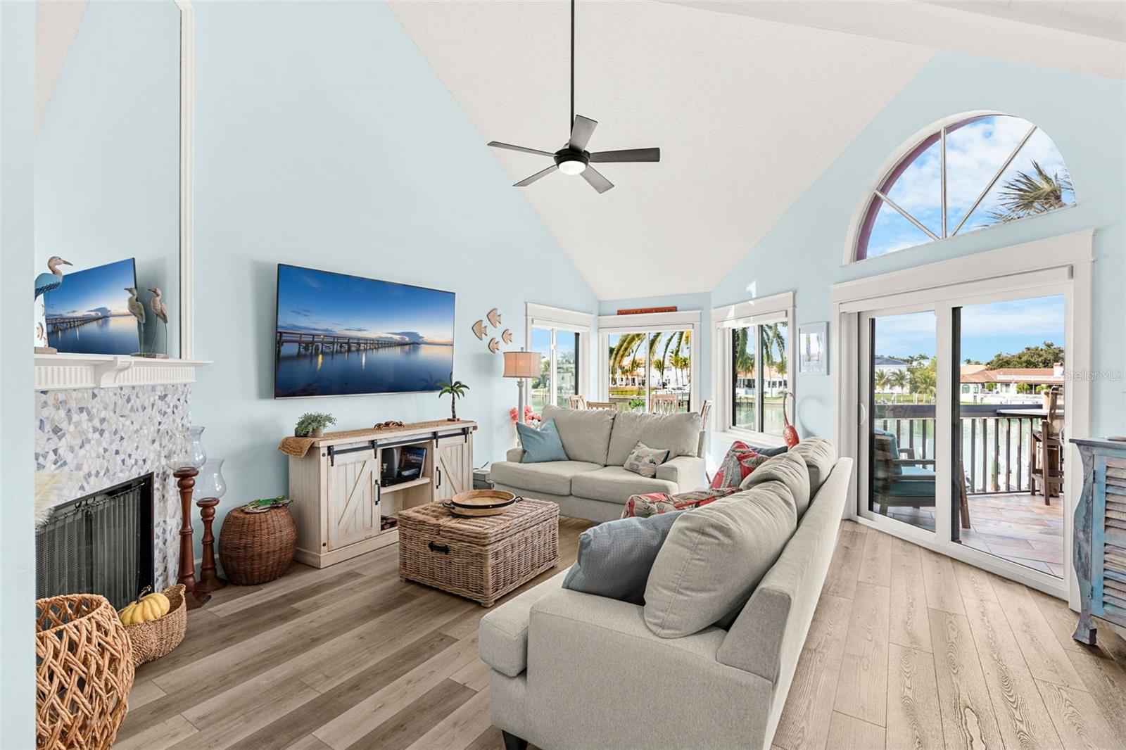 Image 16 of 70 For 534 Pinellas Bayway S 201