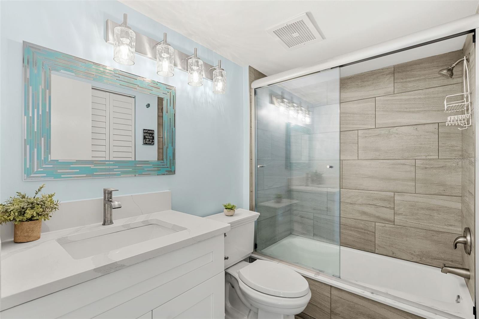 Image 21 of 70 For 534 Pinellas Bayway S 201