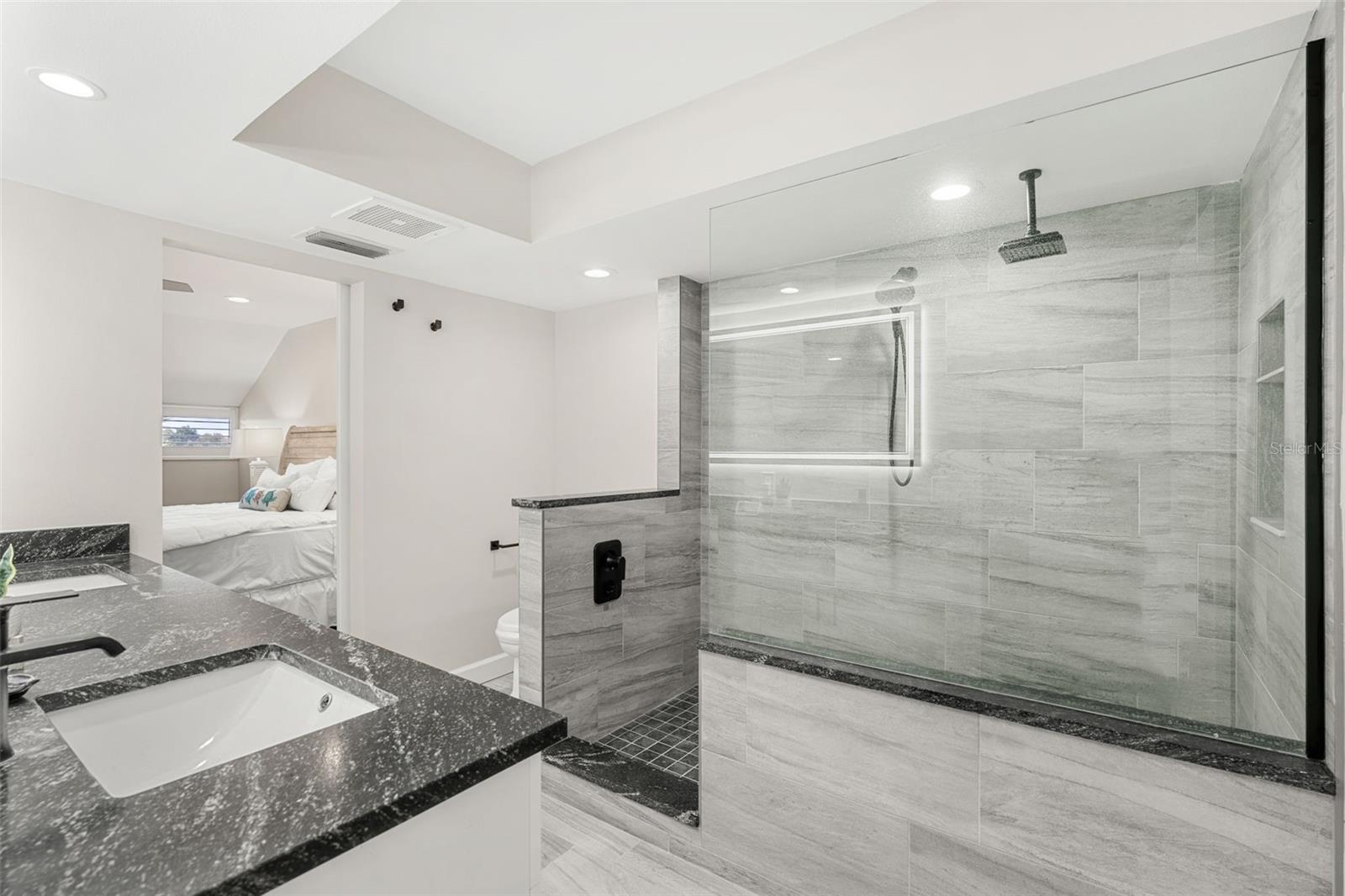 Image 32 of 70 For 534 Pinellas Bayway S 201