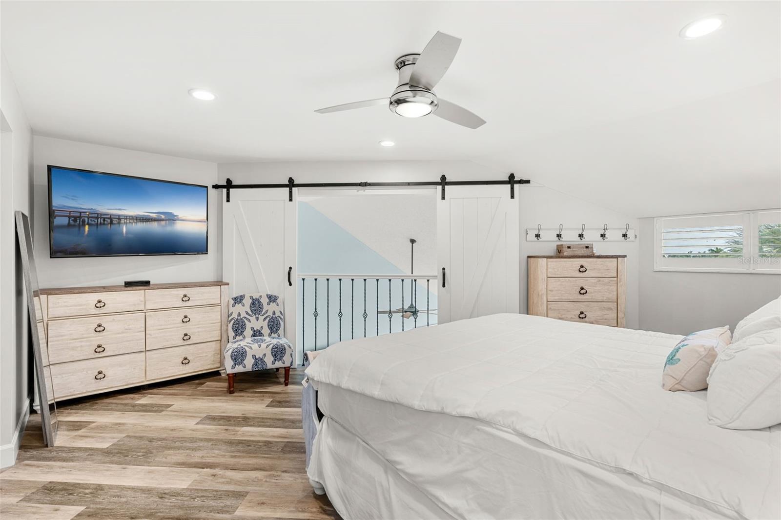 Image 33 of 70 For 534 Pinellas Bayway S 201