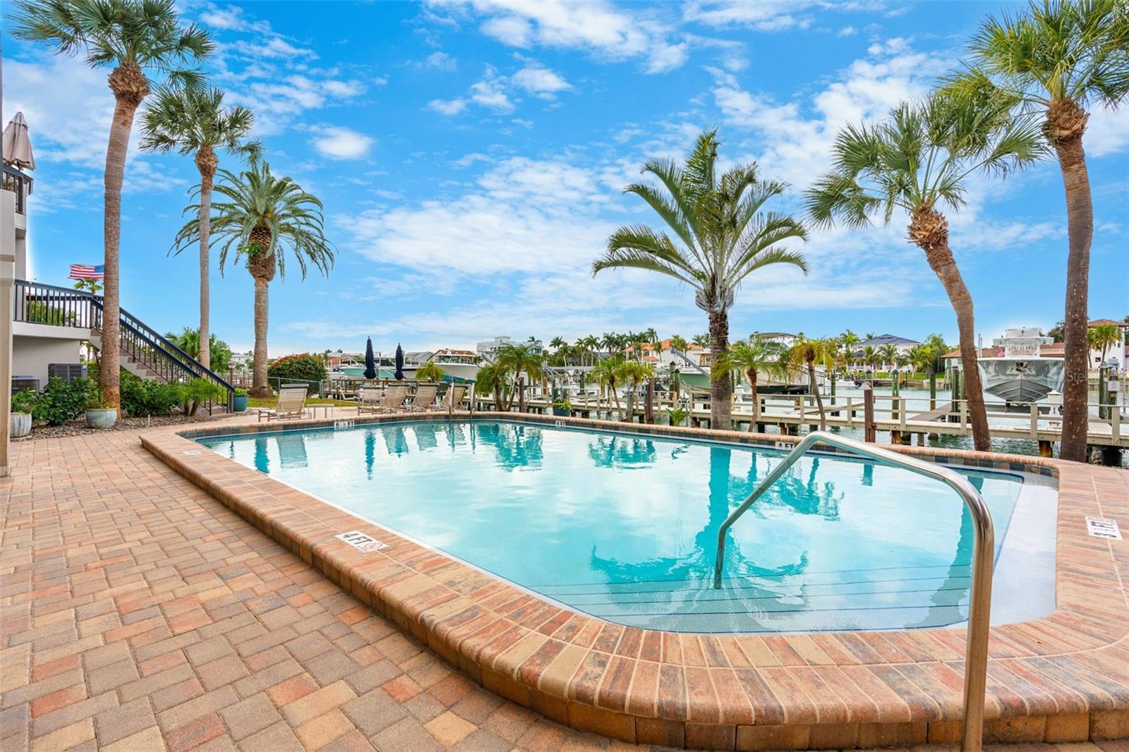 Image 55 of 70 For 534 Pinellas Bayway S 201