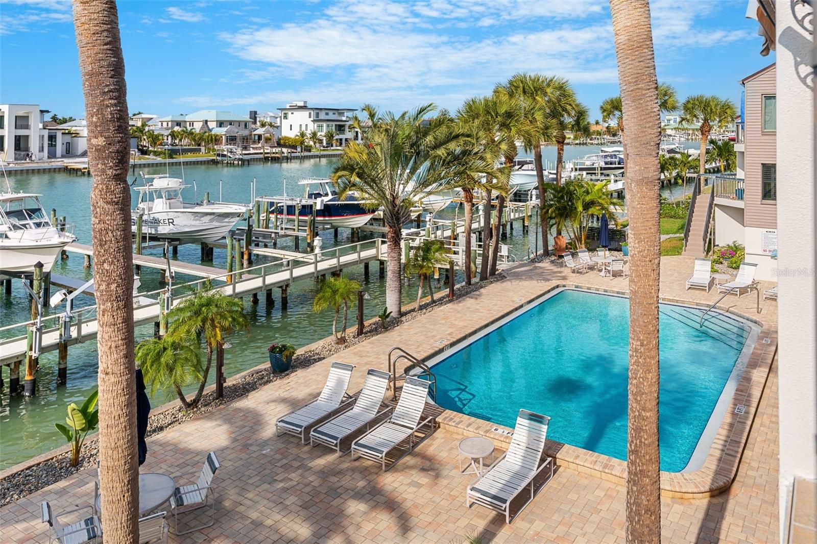 Image 62 of 70 For 534 Pinellas Bayway S 201