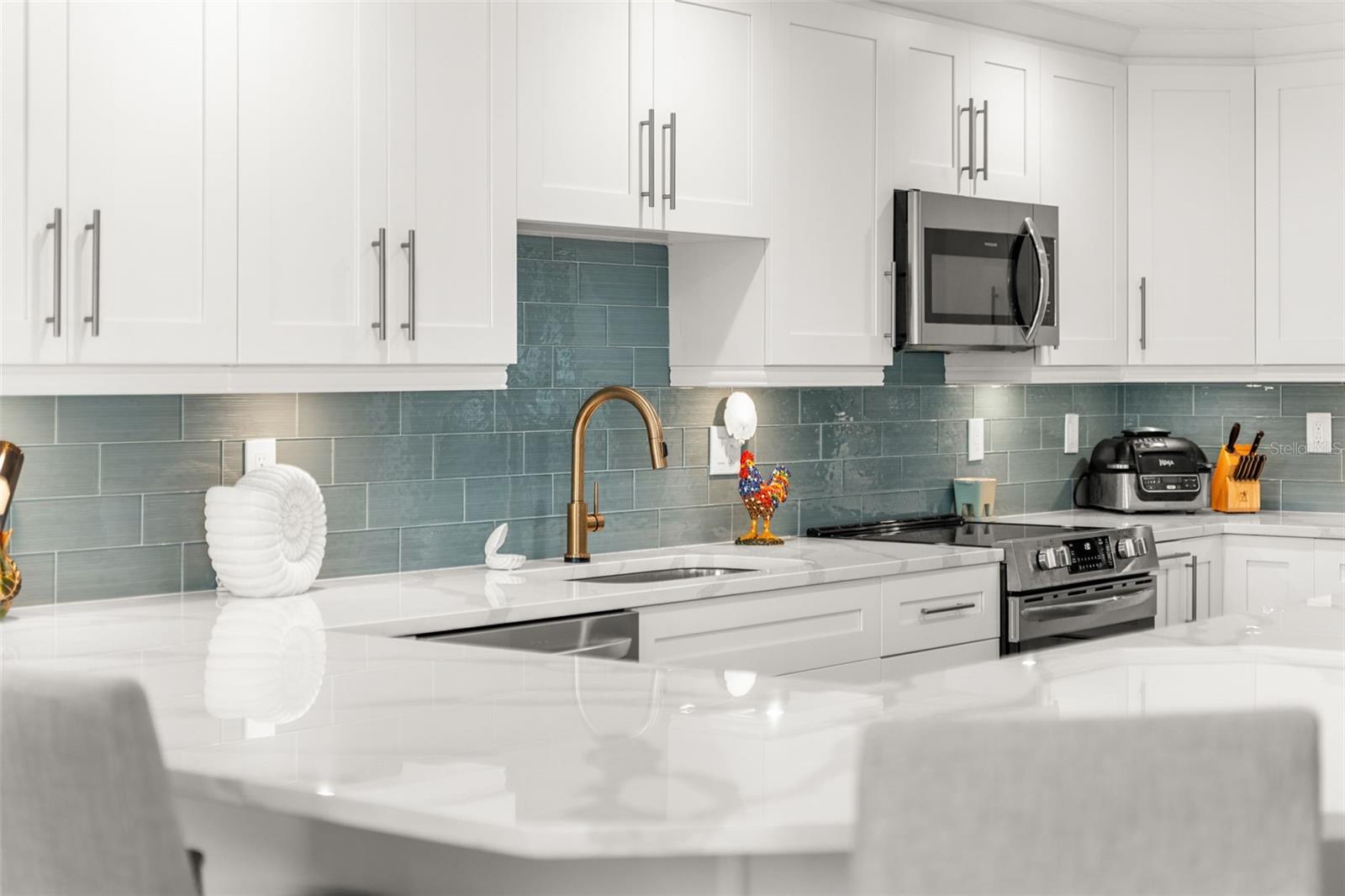 Image 7 of 70 For 534 Pinellas Bayway S 201