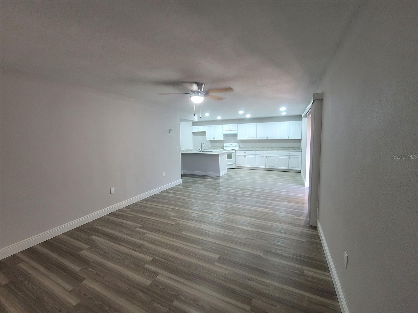 Image 11 of 46 For 1160 Calle Del Norte  A