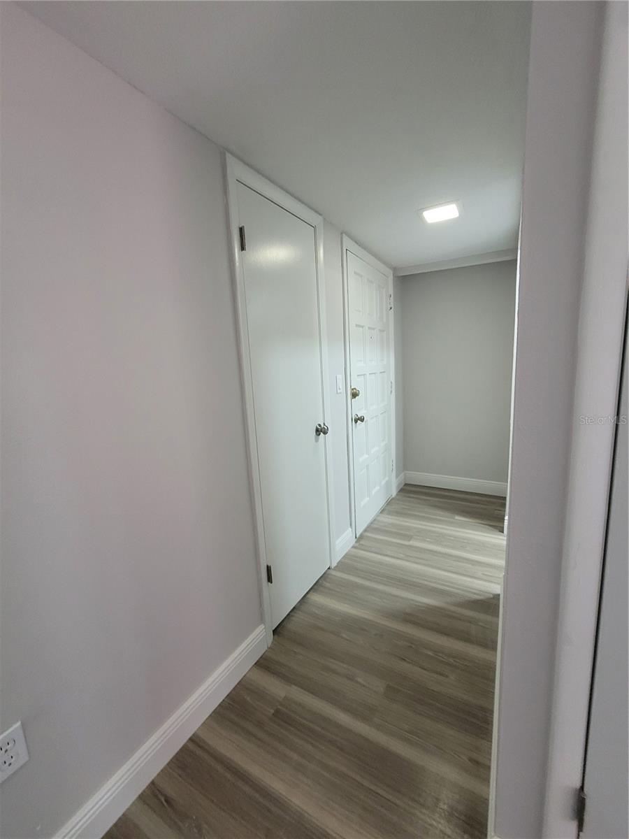 Image 15 of 46 For 1160 Calle Del Norte  A