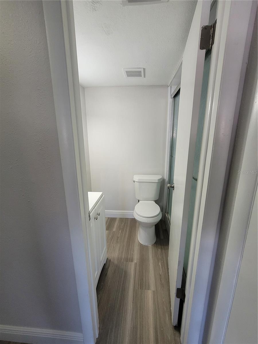 Image 17 of 46 For 1160 Calle Del Norte  A