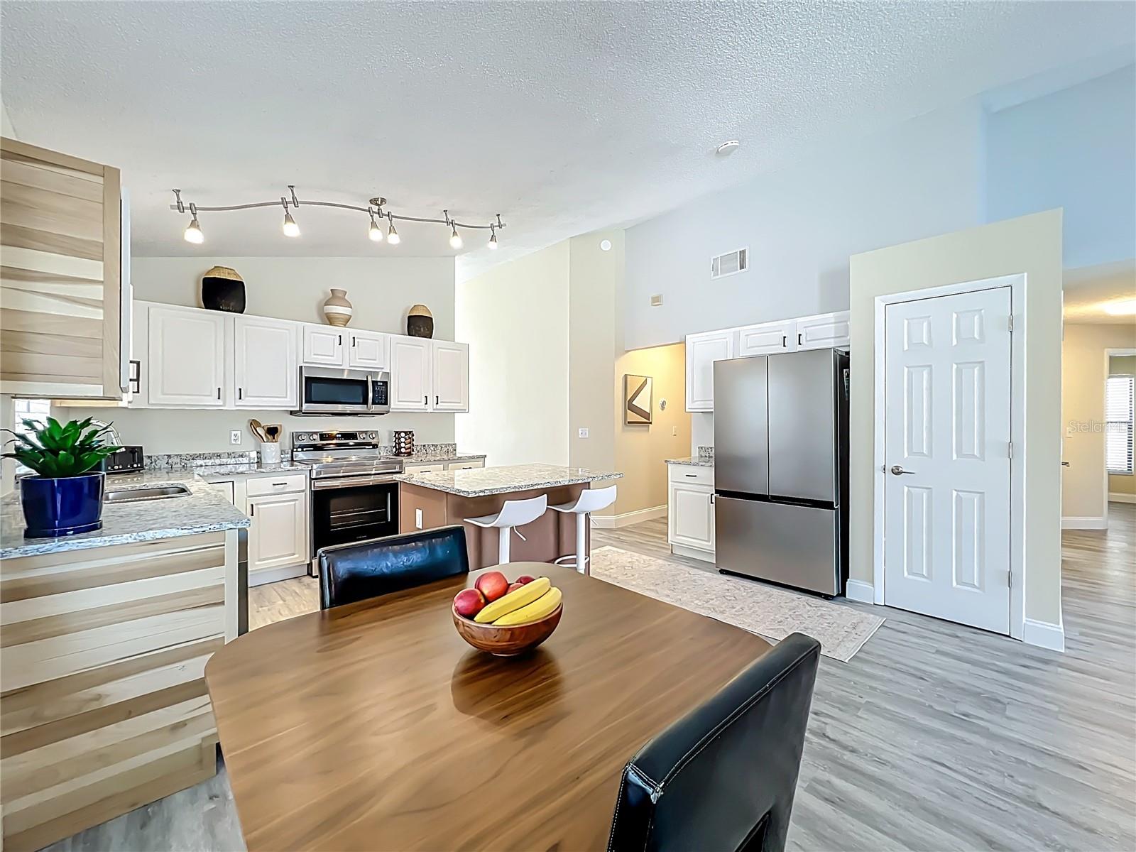 Image 17 of 48 For 2860 Saint Augustine Drive