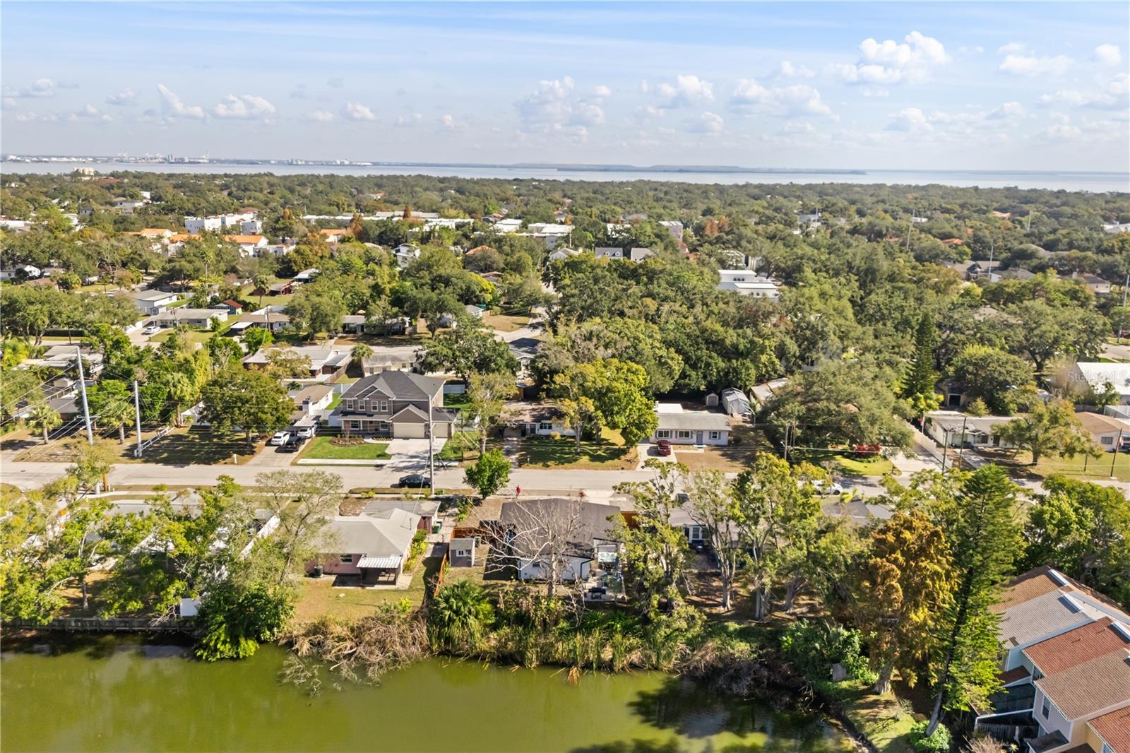 Image 31 of 37 For 5611 Sheridan Road