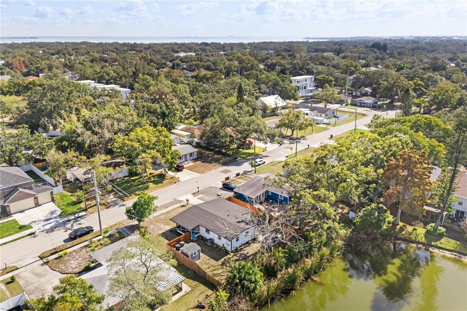 Image 34 of 37 For 5611 Sheridan Road