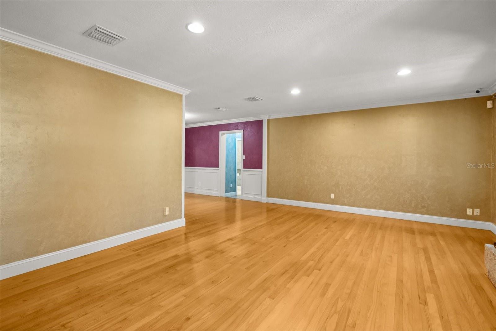 Image 6 of 36 For 3100 Harrison Avenue