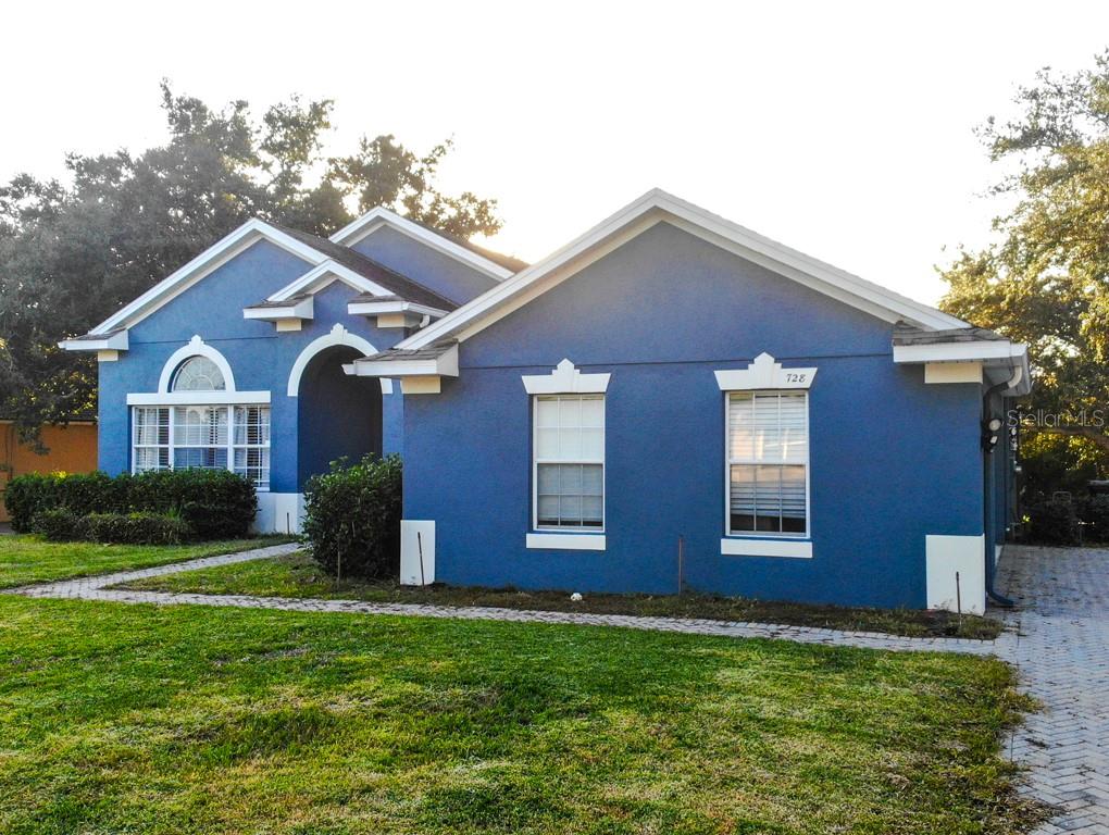 Image 15 of 15 For 728 Longford Loop