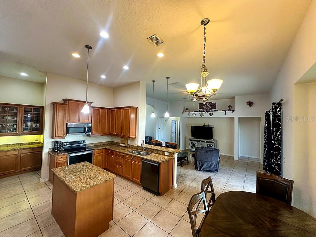 Image 2 of 15 For 728 Longford Loop