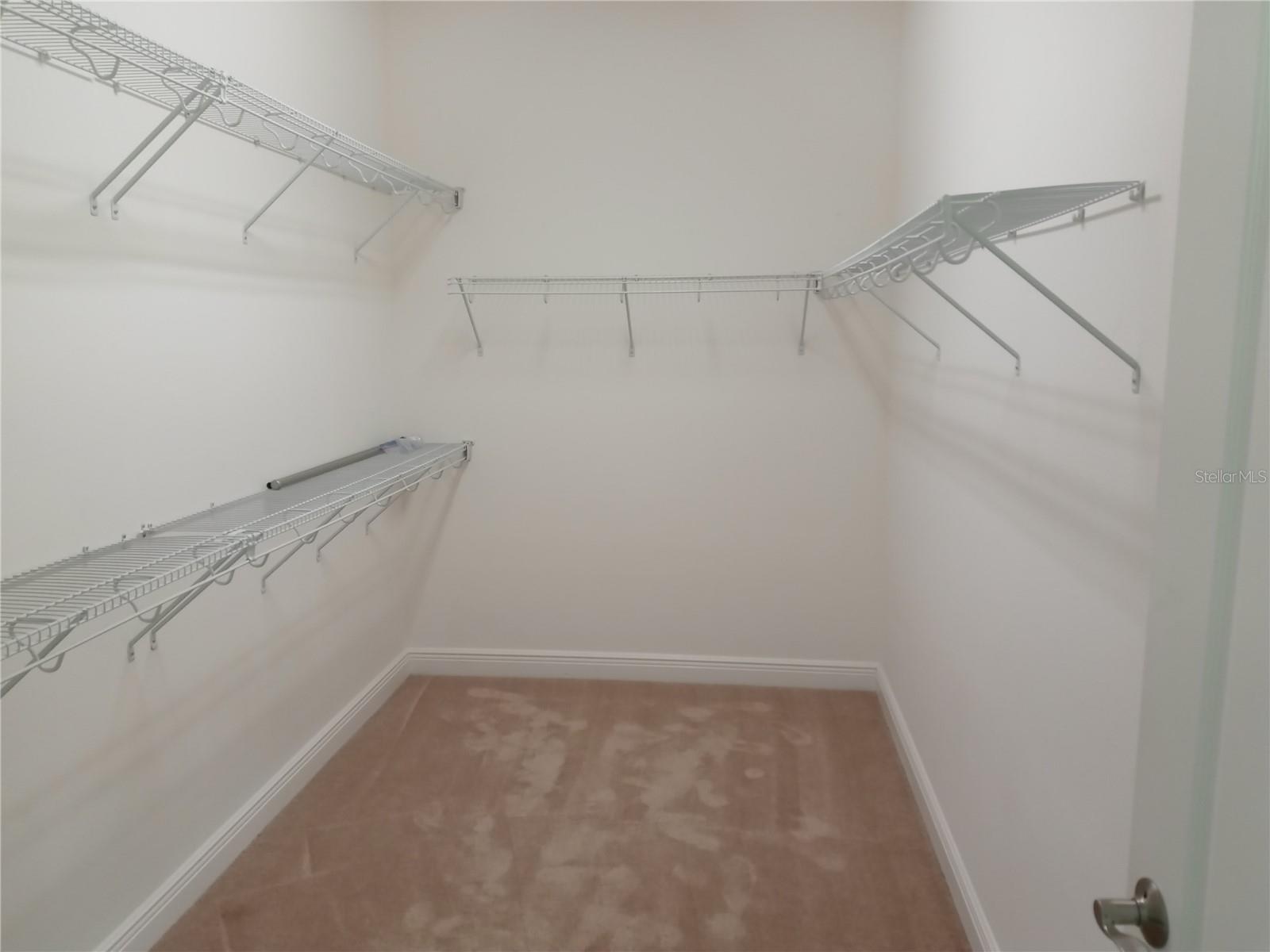 Image 15 of 37 For 9894 Mere Parkway