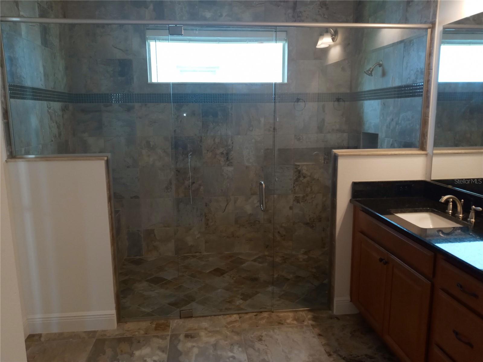 Image 16 of 37 For 9894 Mere Parkway