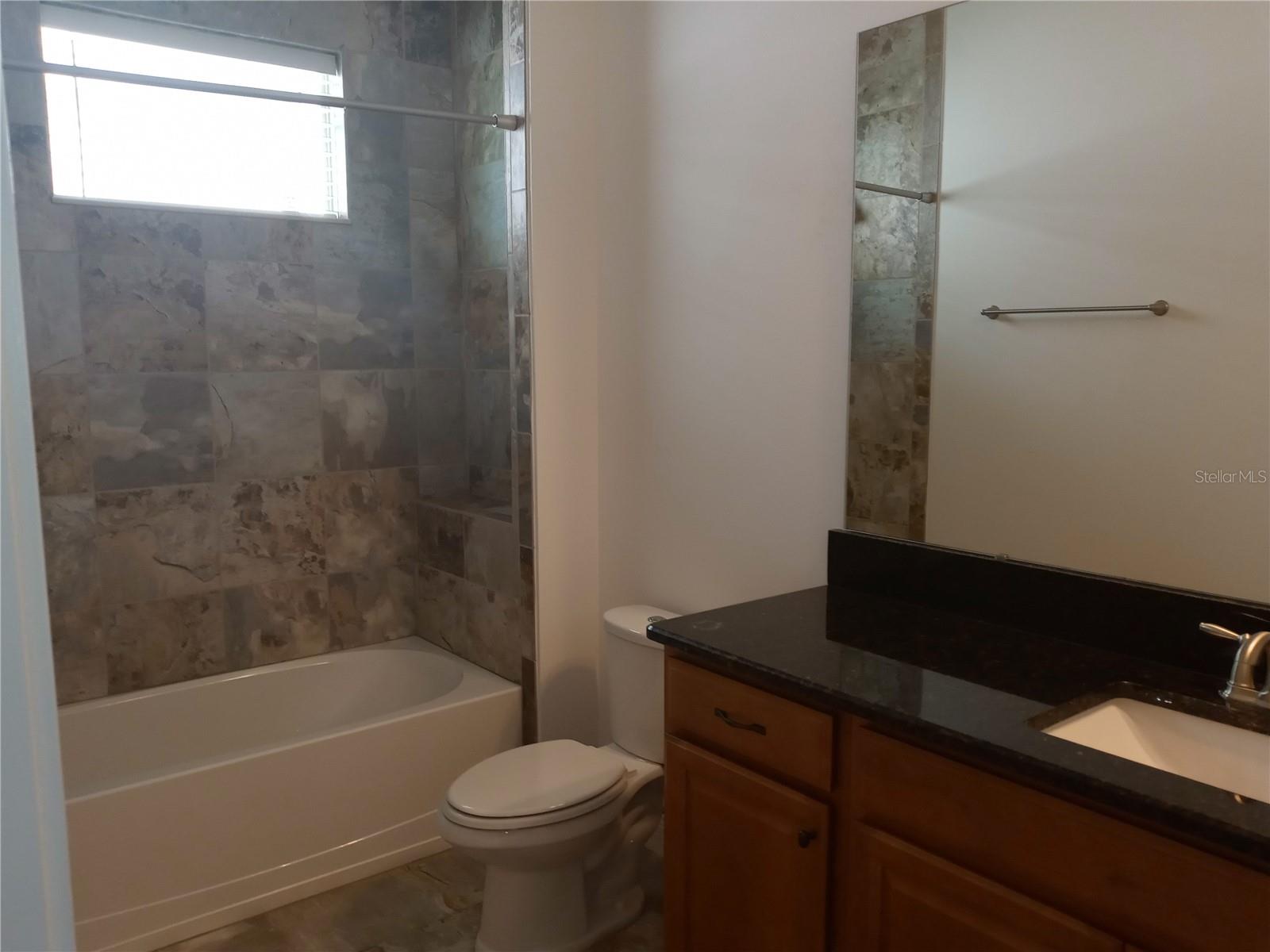 Image 19 of 37 For 9894 Mere Parkway