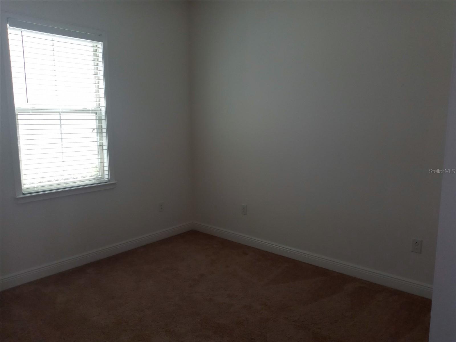 Image 21 of 37 For 9894 Mere Parkway