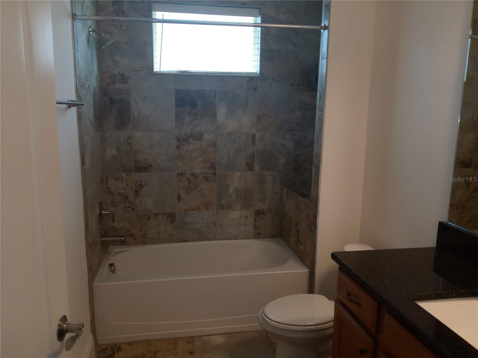 Image 23 of 37 For 9894 Mere Parkway