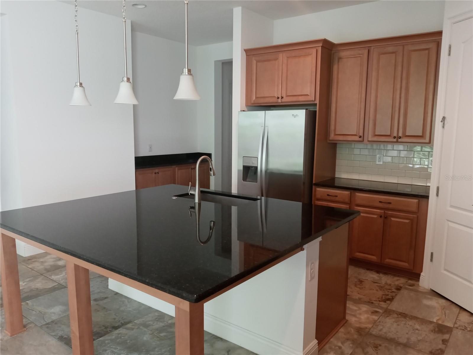 Image 8 of 37 For 9894 Mere Parkway