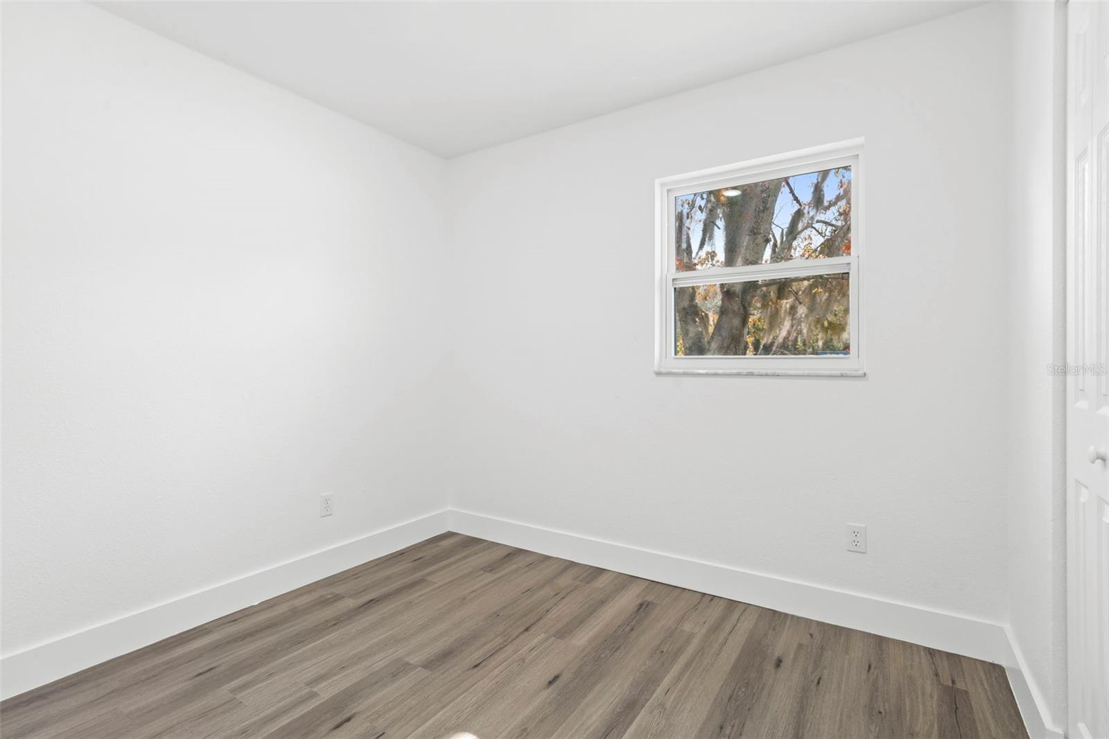 Image 20 of 44 For 5433 Lescot Lane