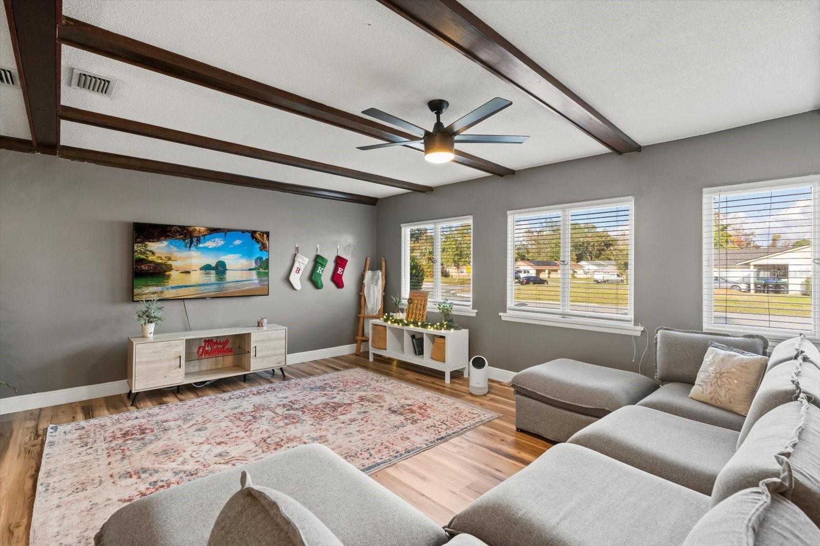 Image 10 of 31 For 5548 Kingswood Drive