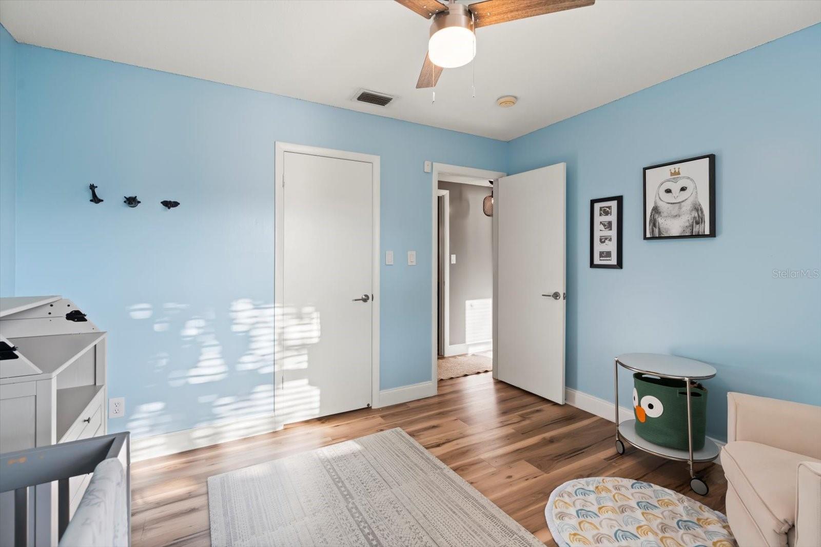 Image 18 of 31 For 5548 Kingswood Drive