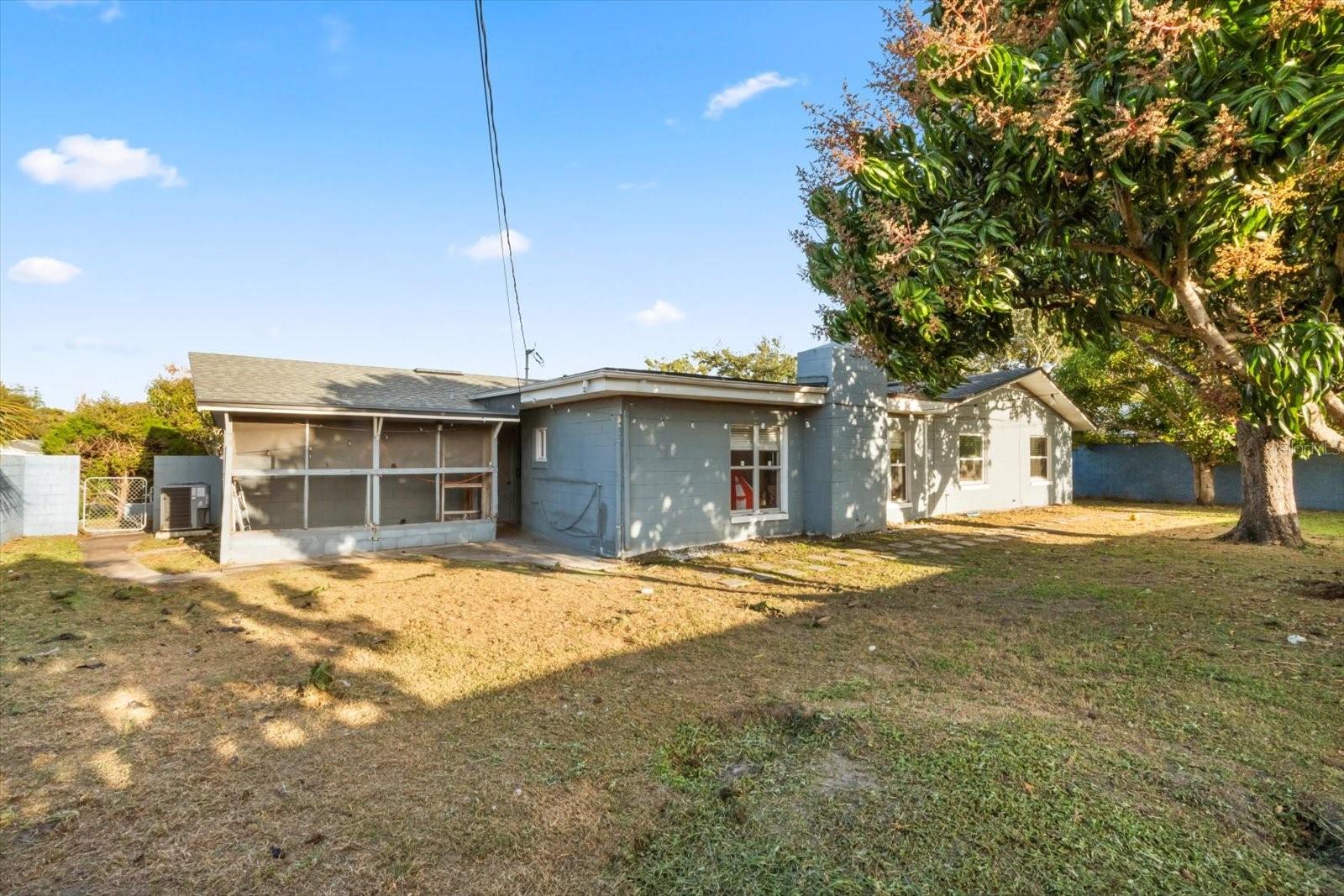 Image 26 of 31 For 5548 Kingswood Drive