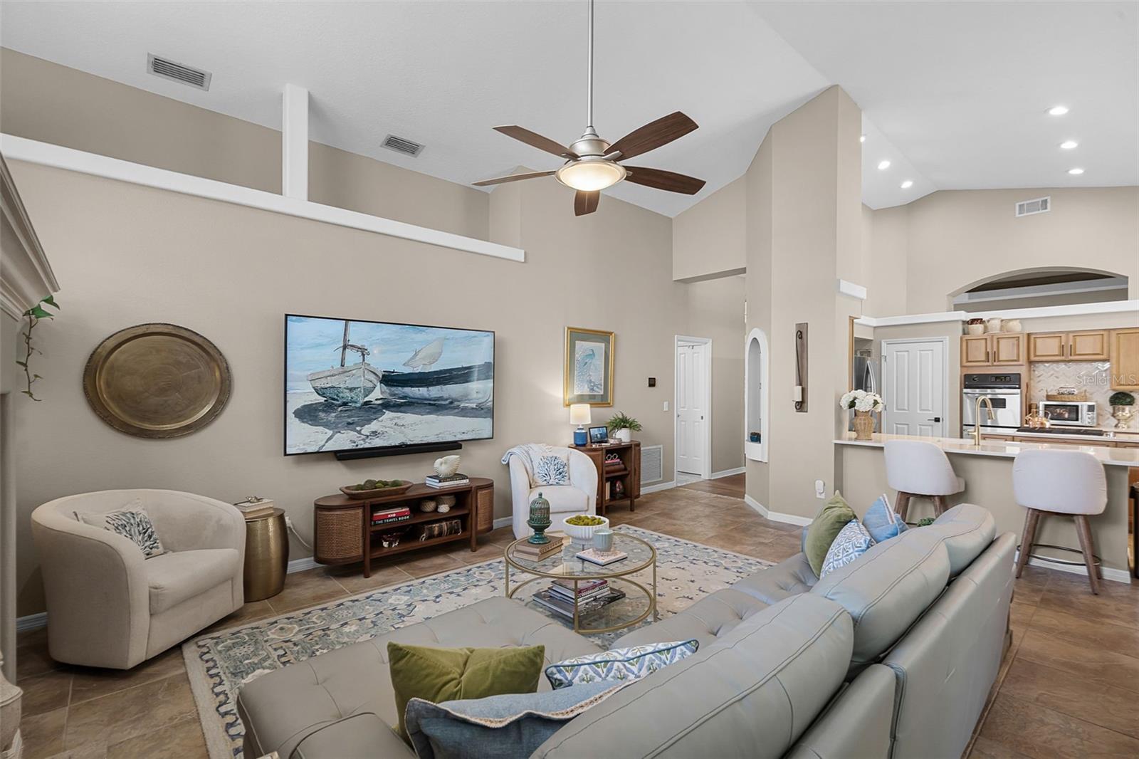 Image 12 of 78 For 174 Promenade Circle