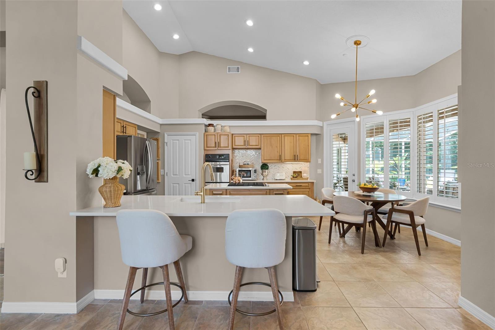 Image 14 of 78 For 174 Promenade Circle