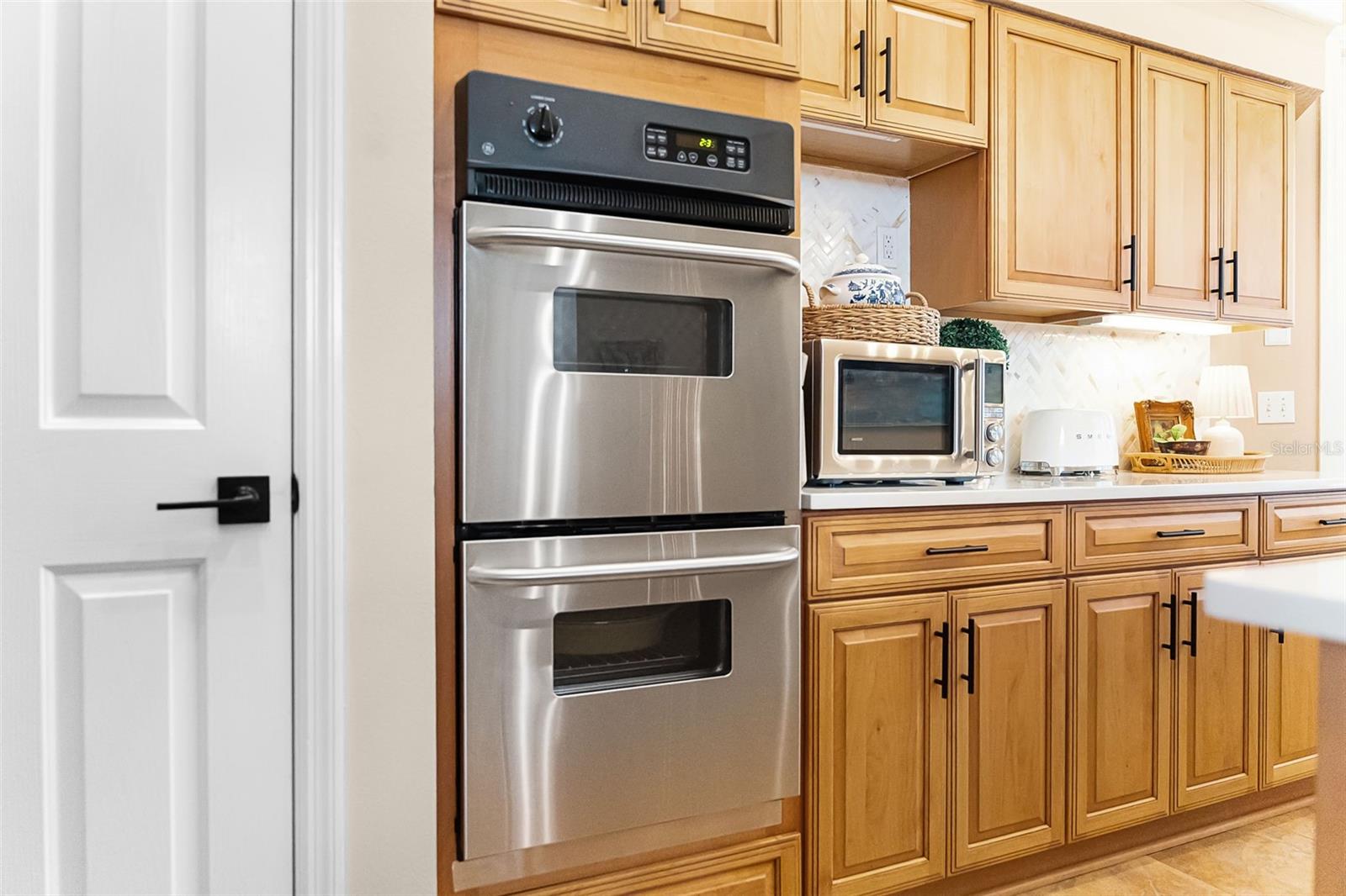 Image 21 of 78 For 174 Promenade Circle