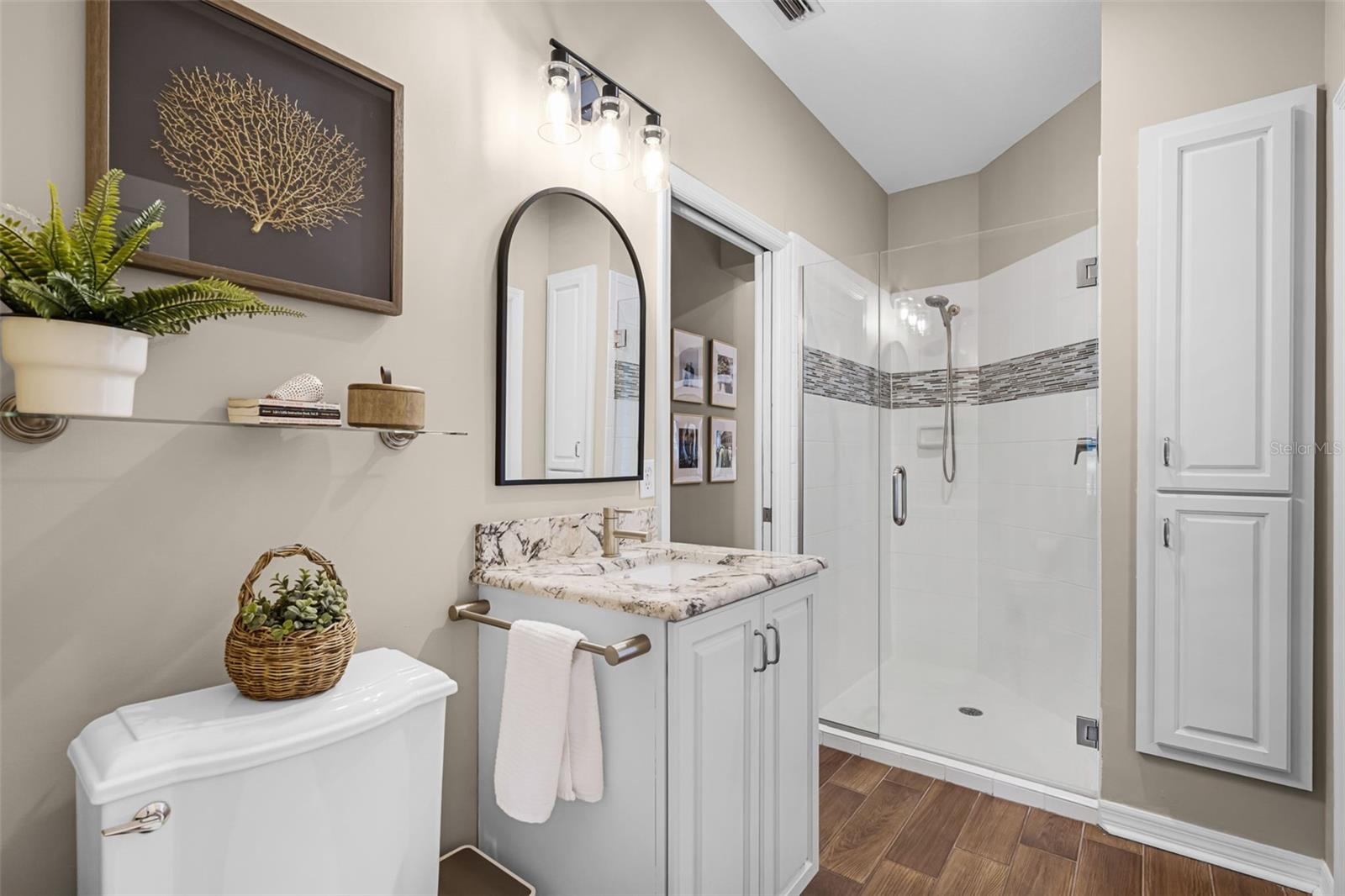 Image 37 of 78 For 174 Promenade Circle