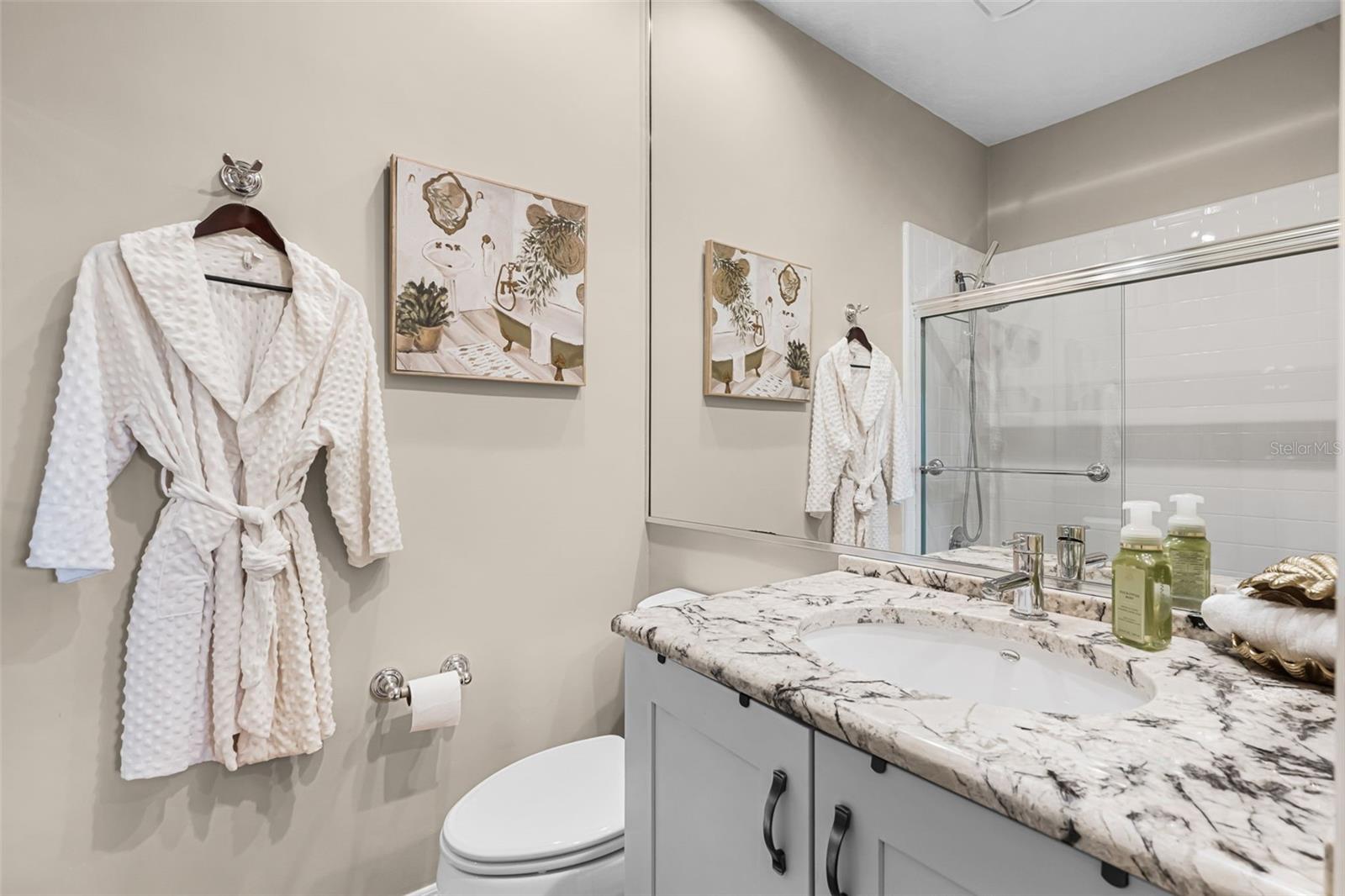 Image 40 of 78 For 174 Promenade Circle