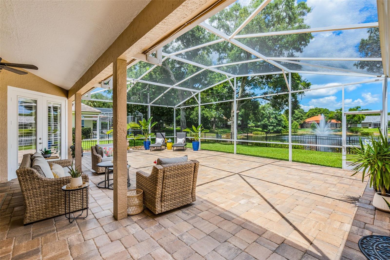 Image 44 of 78 For 174 Promenade Circle