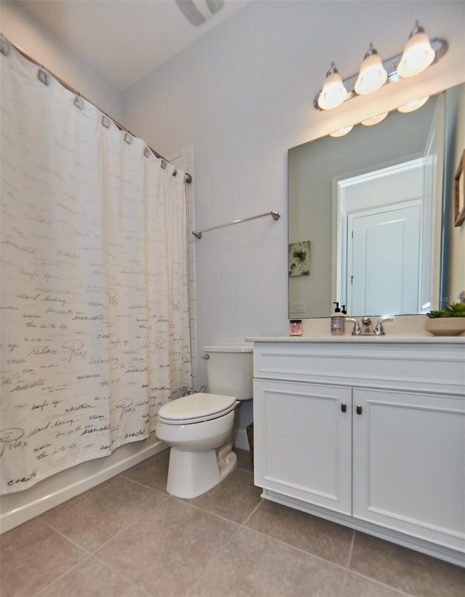 Image 18 of 79 For 13408 Beebe Alley