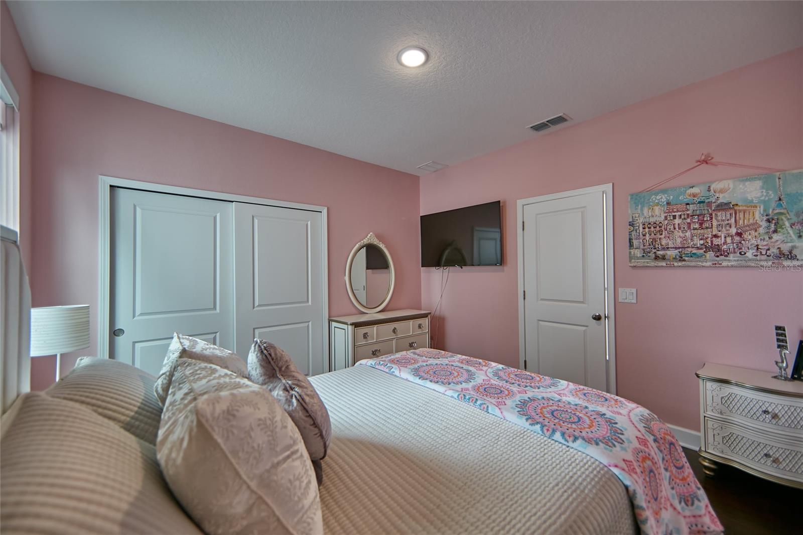 Image 31 of 79 For 13408 Beebe Alley