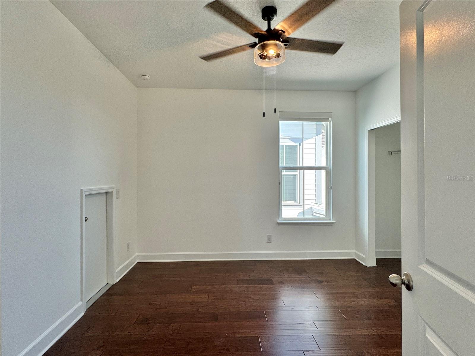 Image 38 of 79 For 13408 Beebe Alley