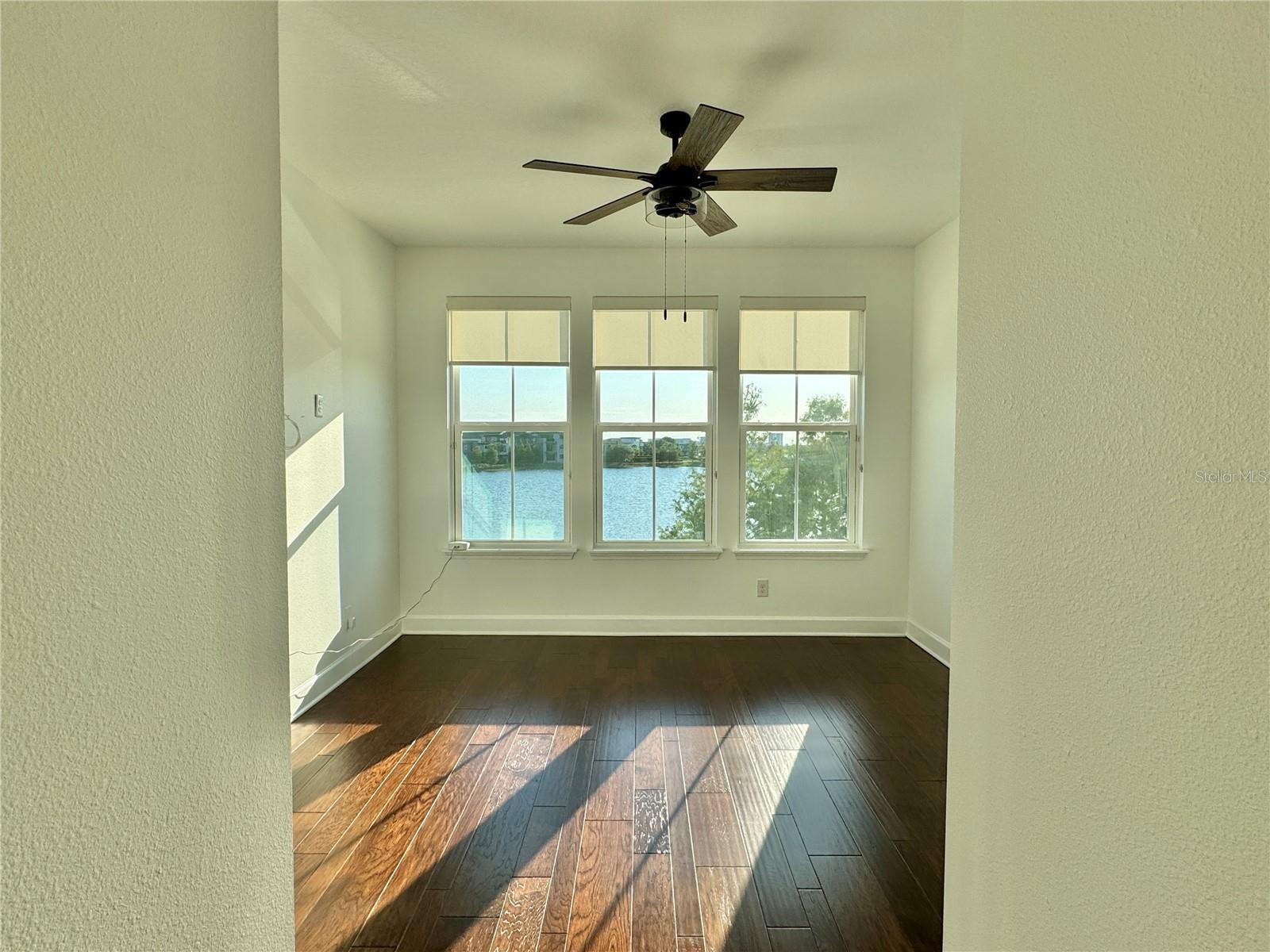 Image 39 of 79 For 13408 Beebe Alley