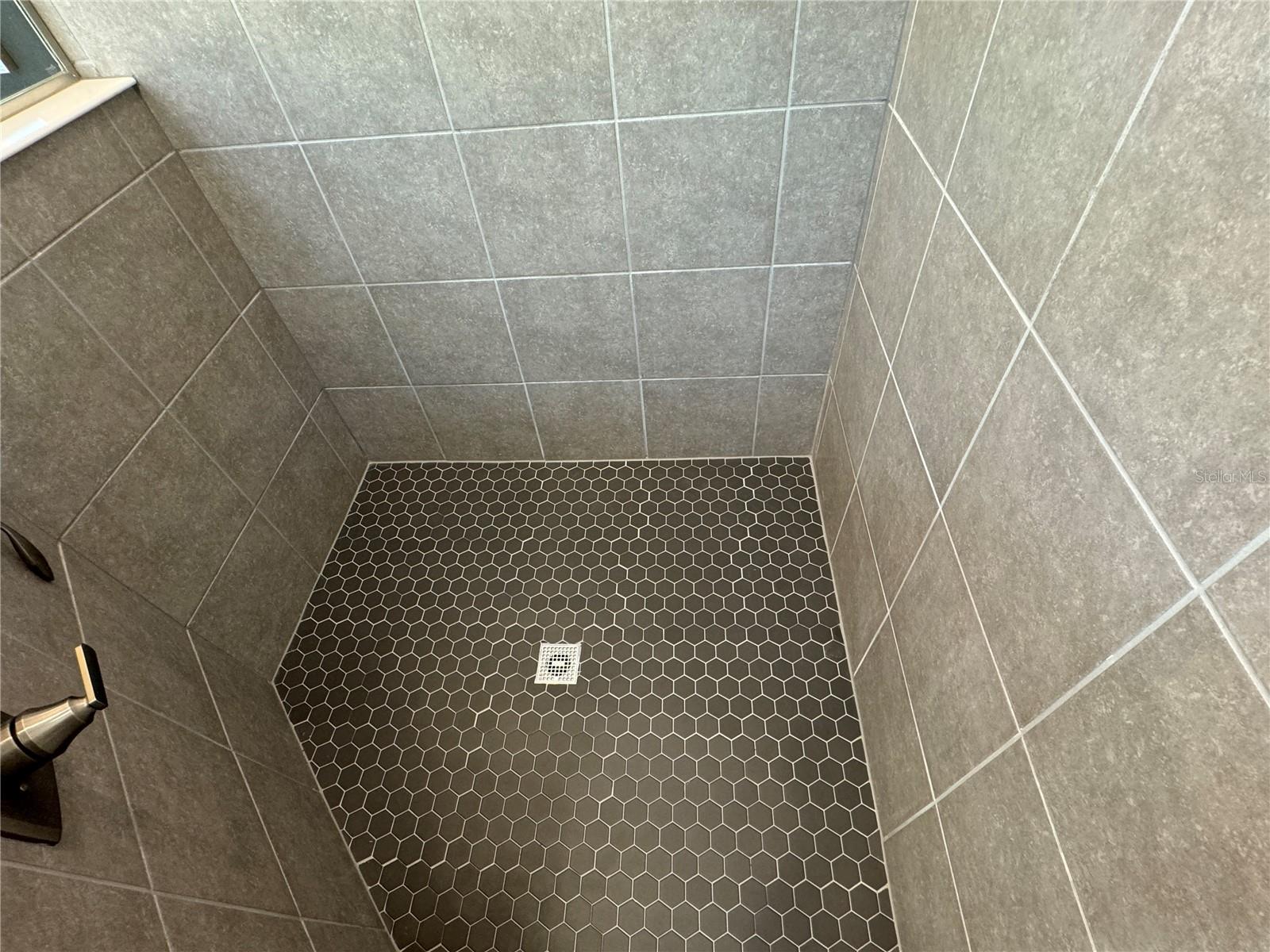 Image 47 of 79 For 13408 Beebe Alley