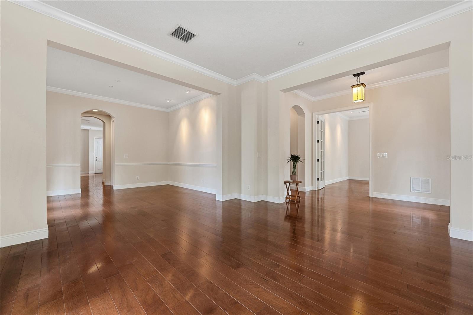 Image 16 of 78 For 1027 Juel Street