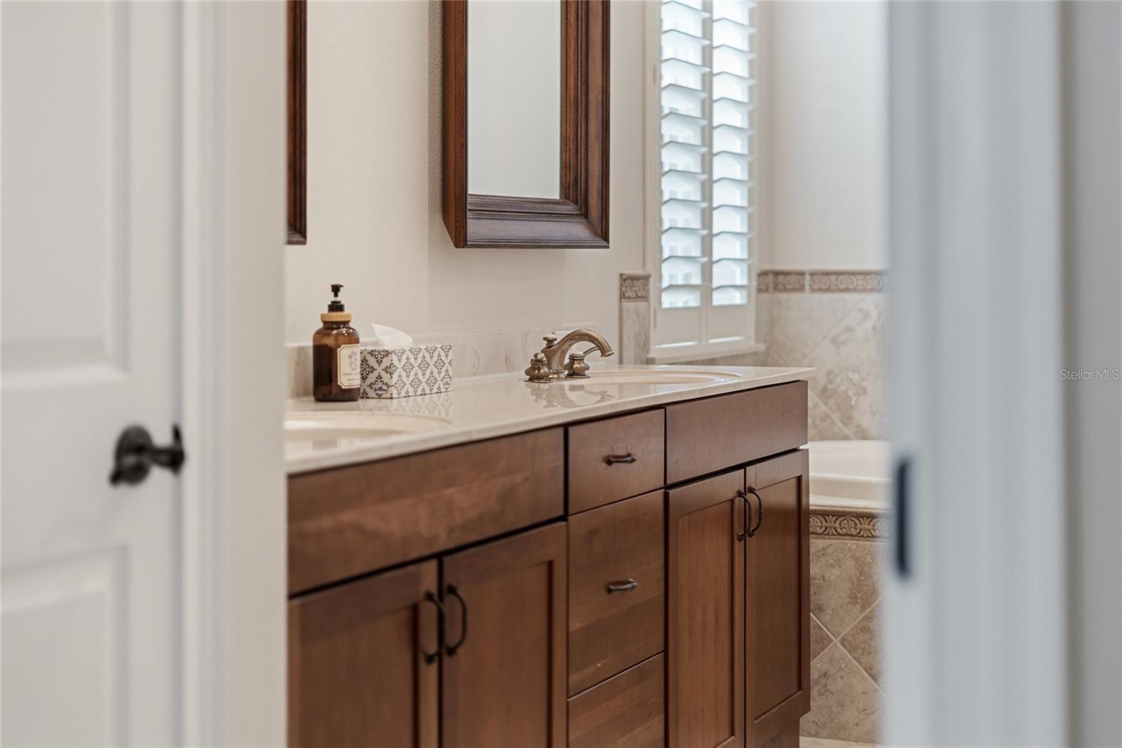 Image 37 of 78 For 1027 Juel Street