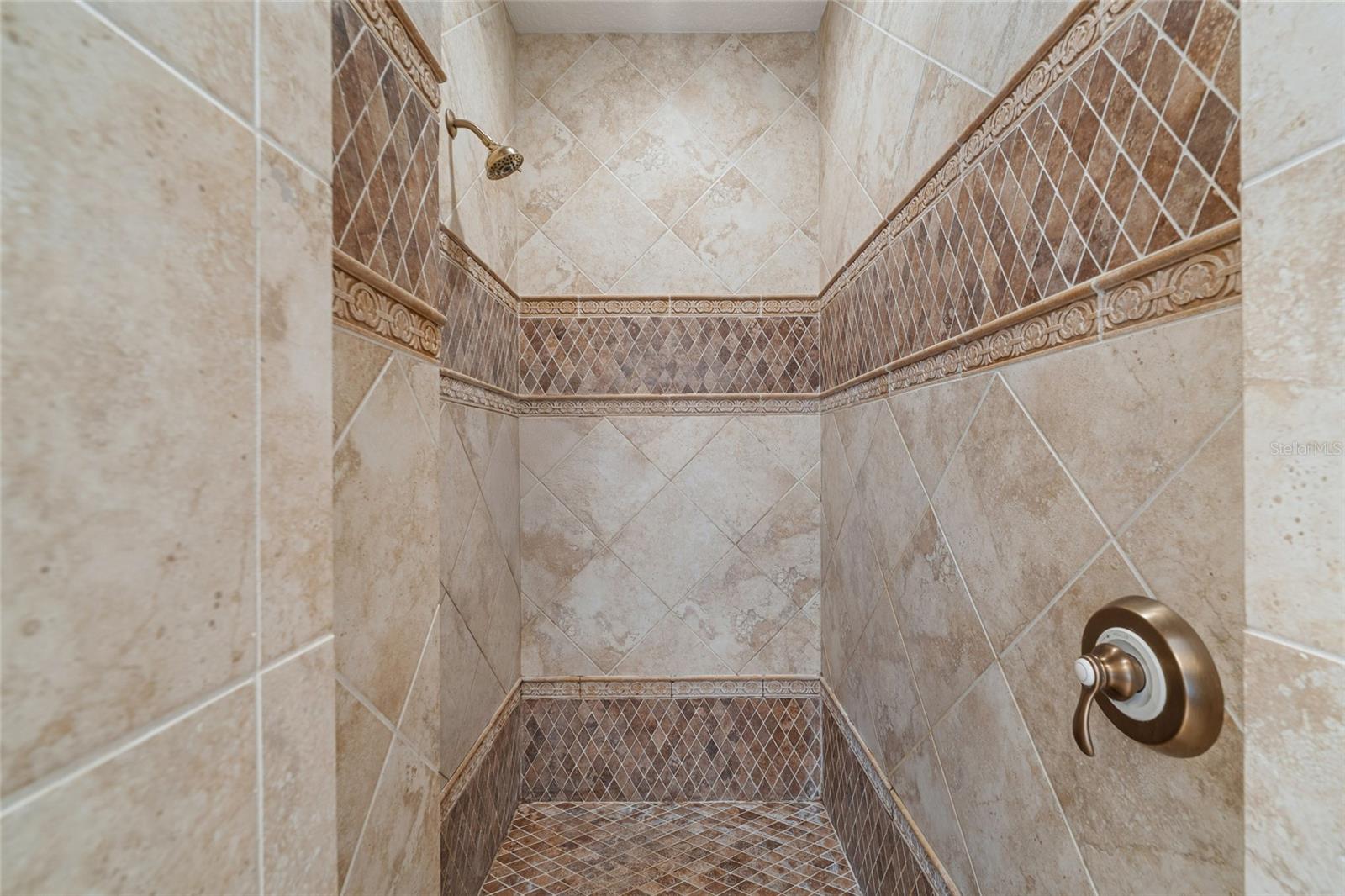 Image 40 of 78 For 1027 Juel Street