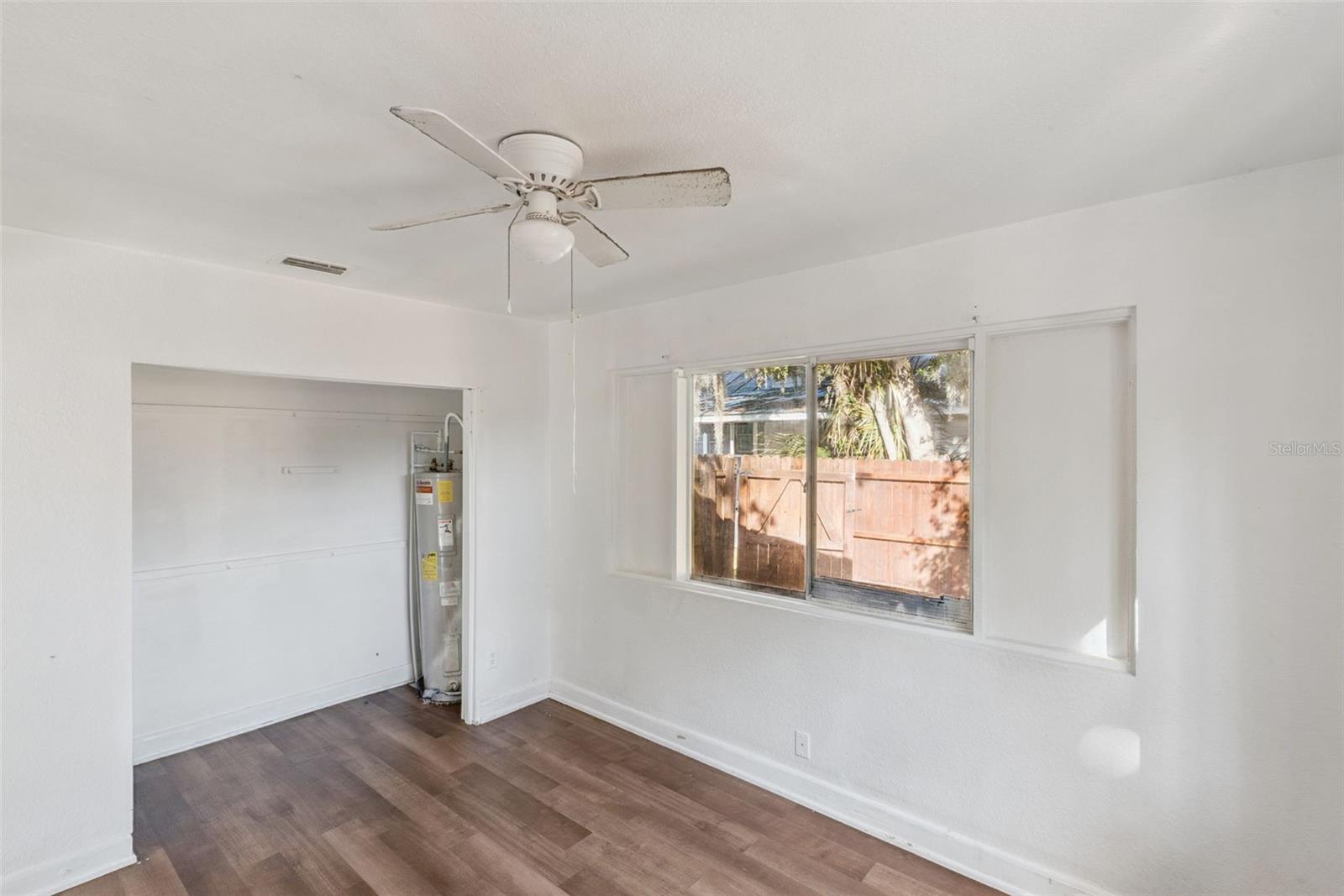 Image 19 of 36 For 1015 Ohio Avenue