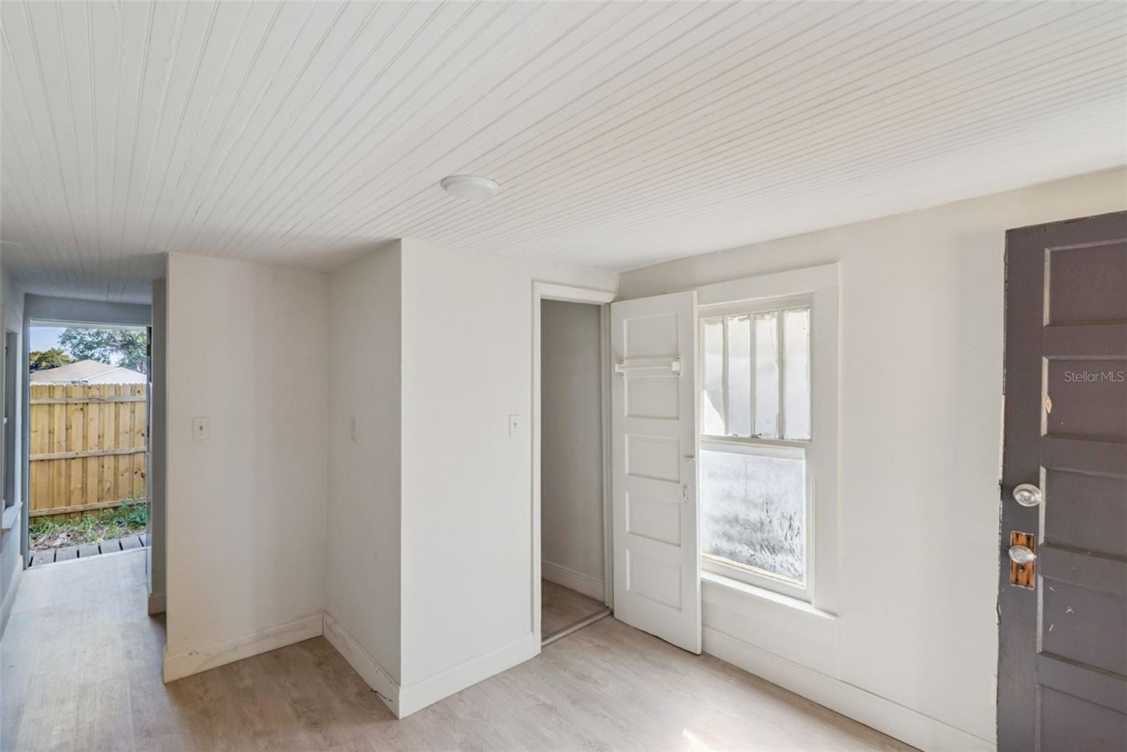 Image 24 of 36 For 1015 Ohio Avenue