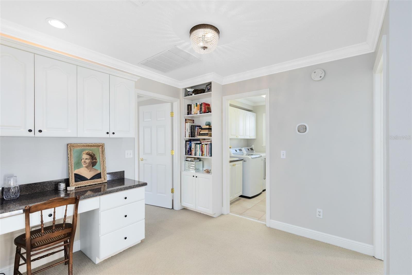 Image 11 of 33 For 1021 Atkins Place