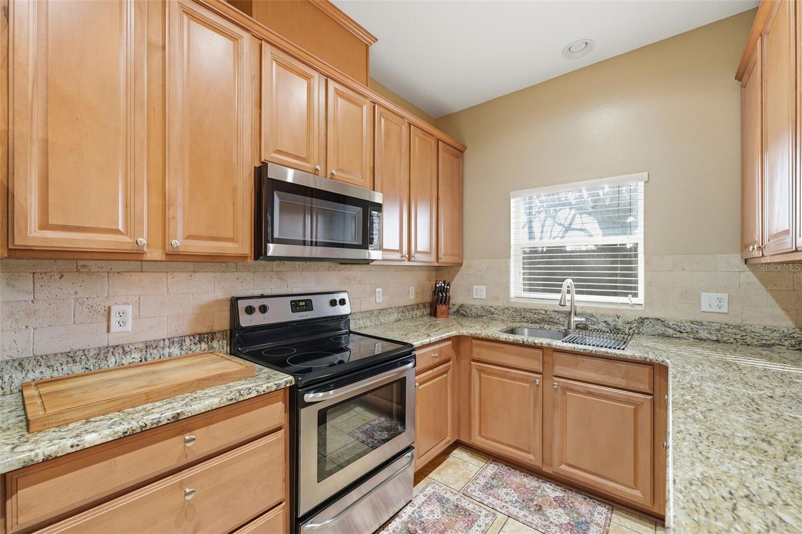 Image 21 of 33 For 1812 Sunset Palm Drive