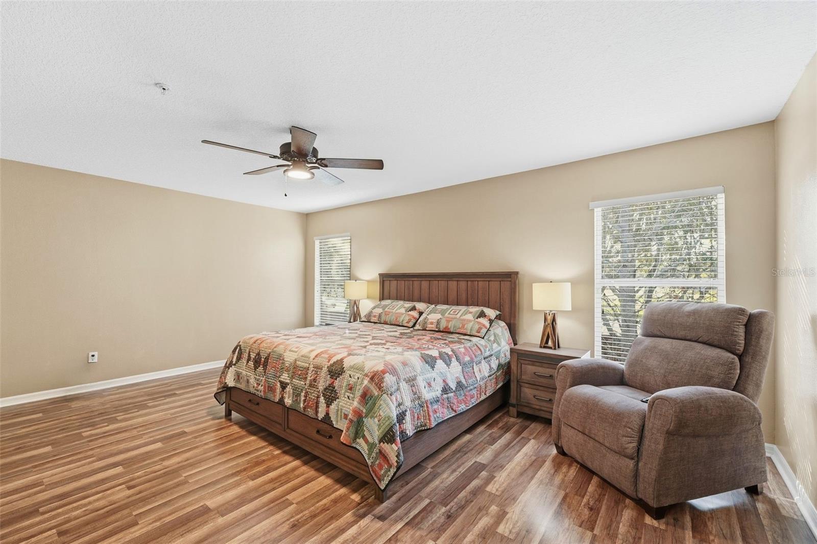 Image 25 of 33 For 1812 Sunset Palm Drive