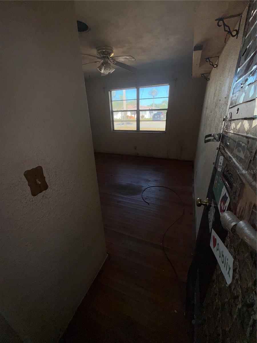 Image 25 of 50 For 1259 Bel Aire Drive